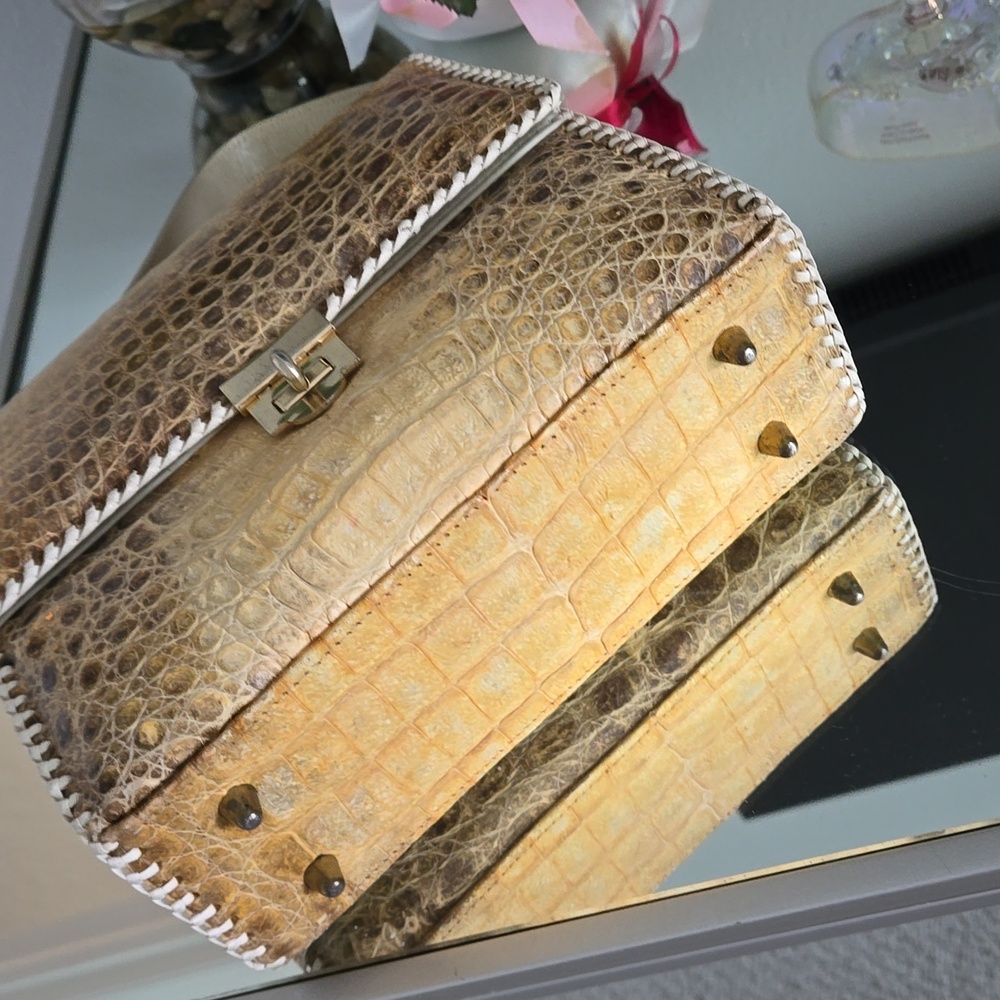 Authentic Genuine Alligator handbag - Picture 2 of 7